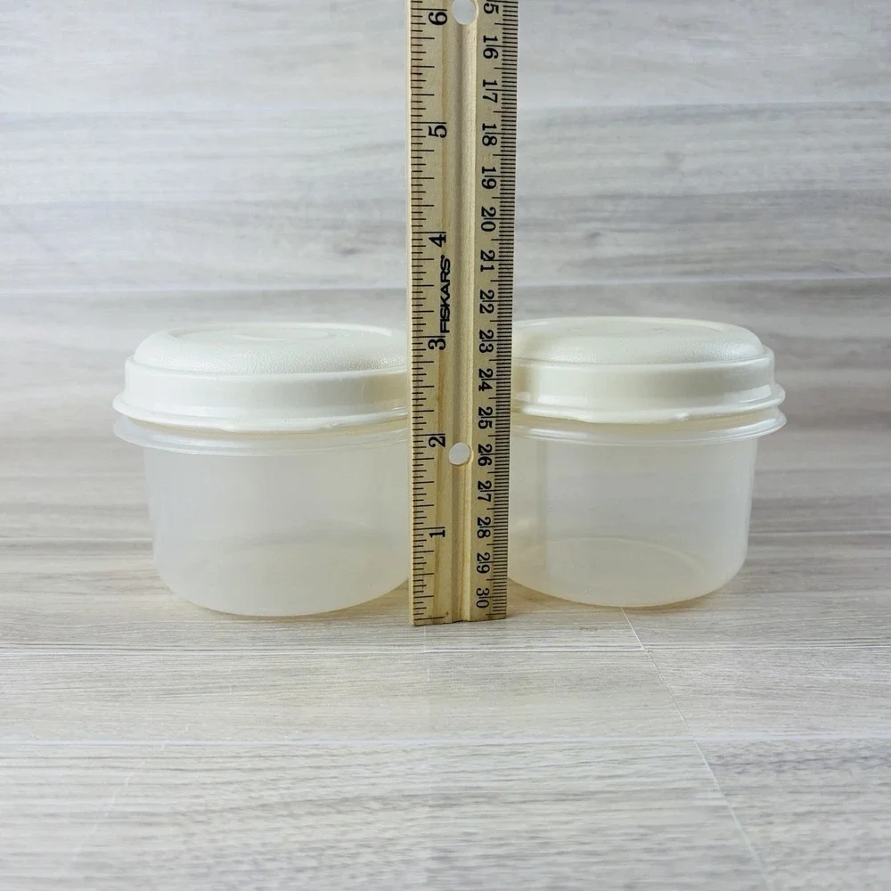 Rubbermaid Servin Saver 1 Cup #6 Set Of 2 Food Storage Round Container Lid Vtg